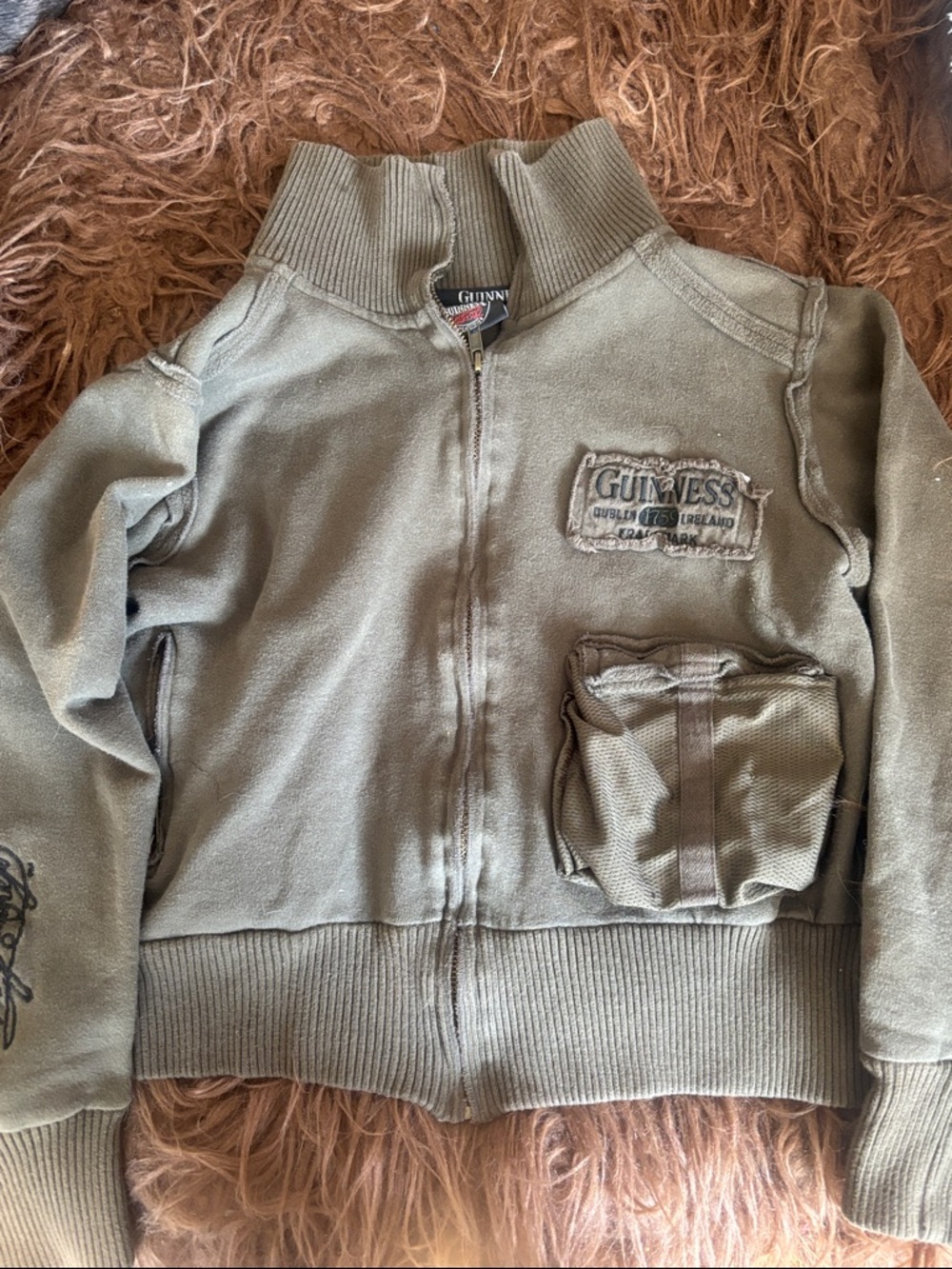 RARE!!!! Women’s  Official Guinness Merchandise Olive-Zip Logo Jacket. Small.